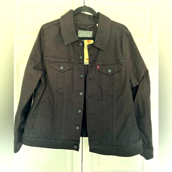 Levi's Jackets & Blazers - Women’s NWT Levi’s The Original Trucker Jacket Black size 1X